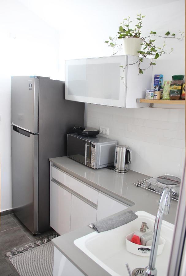 Boutique Apartment "Facing The Sea" Haifa Rom bilde