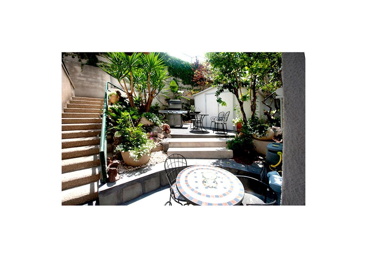 Boutique Apartment "Facing The Sea" Haifa Eksteriør bilde